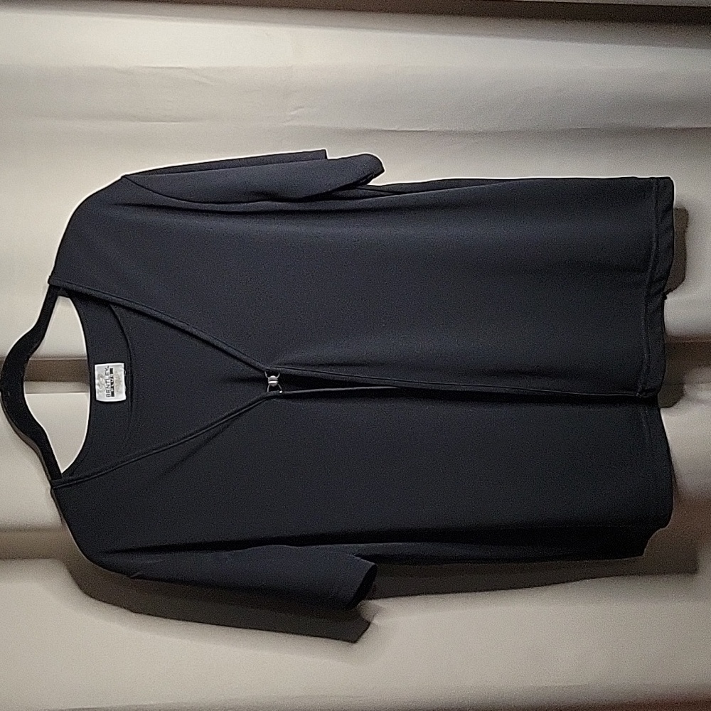 Bentley Plus Top Short Sleeve Black